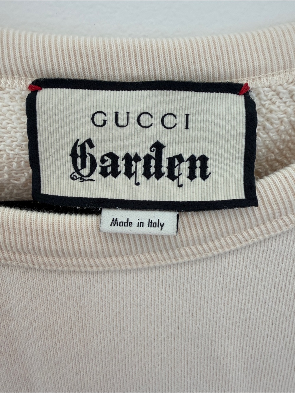 Gucci Garden Cream Sweatshirt with Black Cat Graphic - Picture 2 of 8